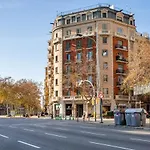 3Br - 2Bh Apartment With Nice Sagrada Familia Views