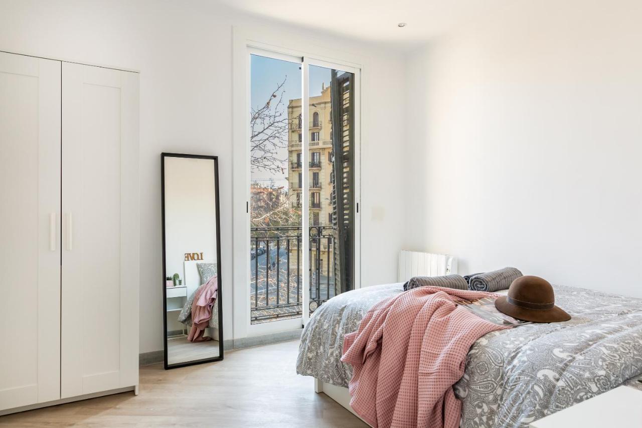 3Br - 2Bh Apartment With Nice Sagrada Familia Views