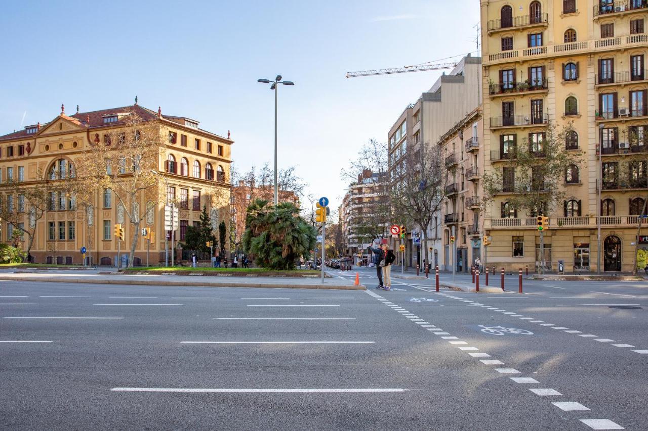 Apartment 3Br - 2Bh Apartment With Nice Sagrada Familia Views *